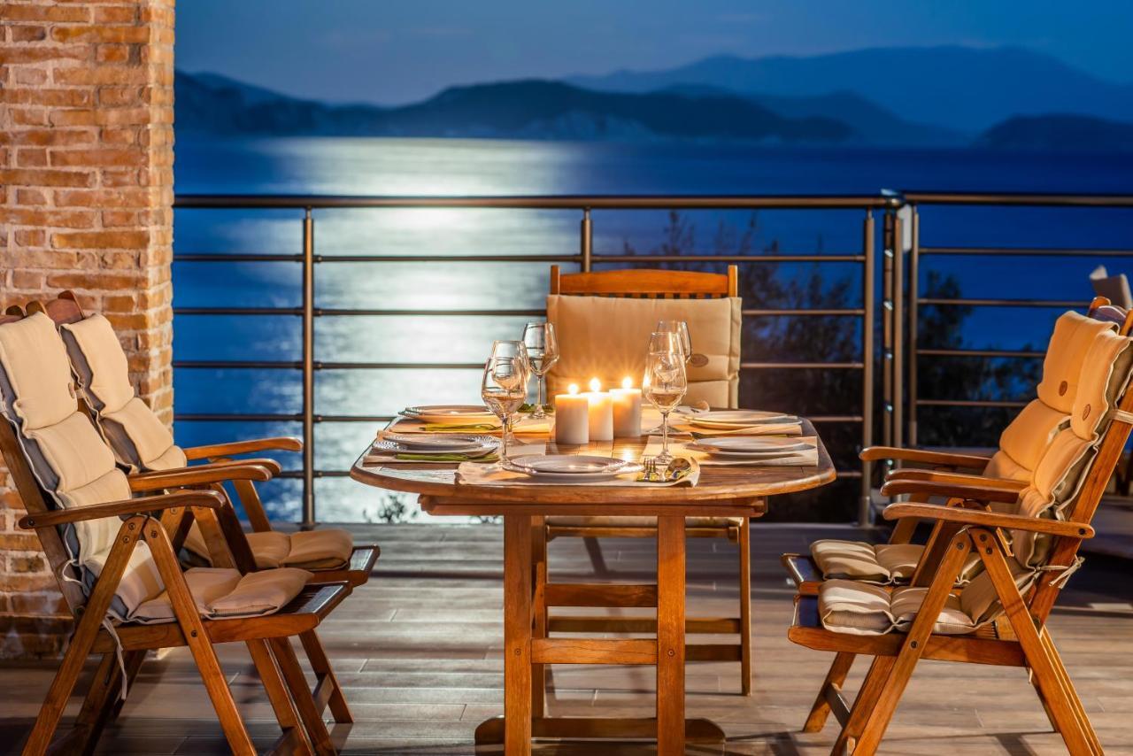Iris Villas Lefkada - Marine Villa With Private Sea Access Sývota Eksteriør bilde