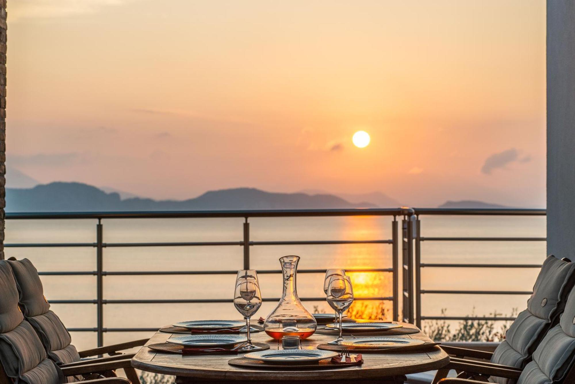 Iris Villas Lefkada - Marine Villa With Private Sea Access Sývota Eksteriør bilde